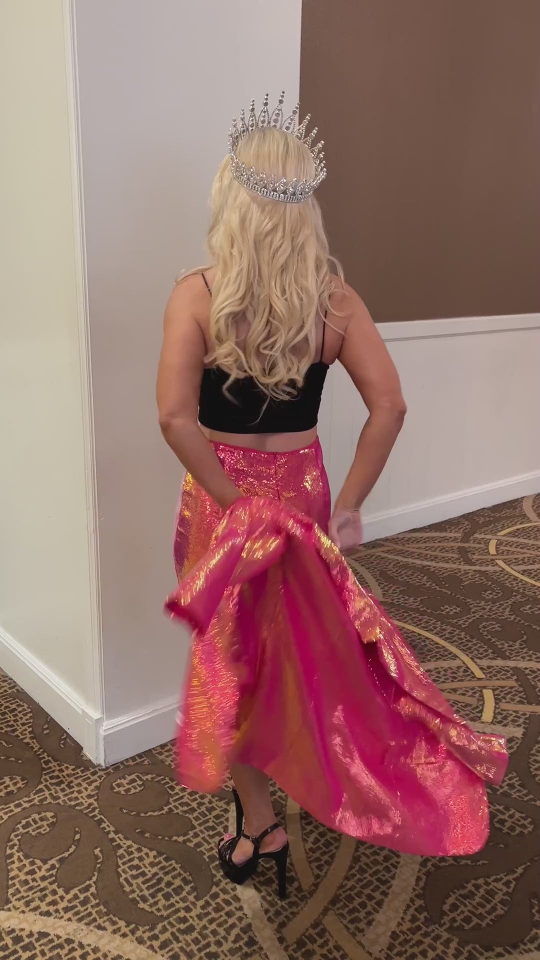 Glam Crop Top Video